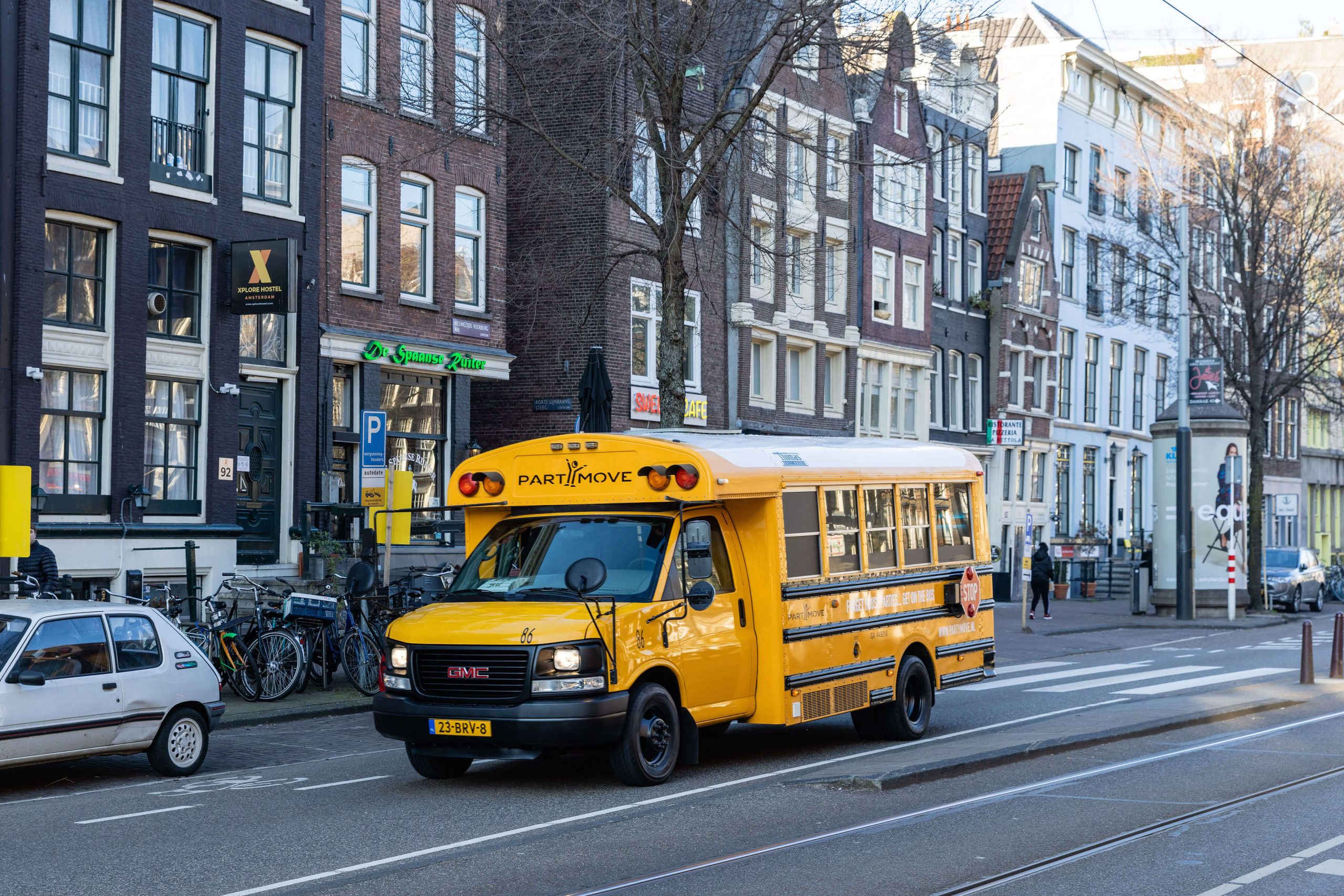 Party Bus voor 16 personen